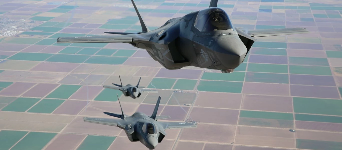 Το μαχητικό που μπορεί να συντρίψει το F-35 στον αέρα υπάρχει και είναι αμερικανικό (βίντεο)